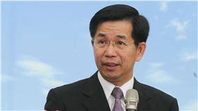 DD
潘文忠：50億基金推大學創新轉型退場
教育部長潘文忠（圖）21日宣布，將成立新台幣50億元
基金，推動大學創新、轉型，以及處理退場後大學的資
產與教職員失業問題。
中央社記者謝佳璋攝 105年5月21日