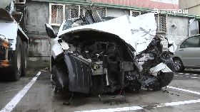 P急彎撞墩死1100