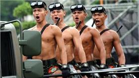 國軍、軍人／Dcard