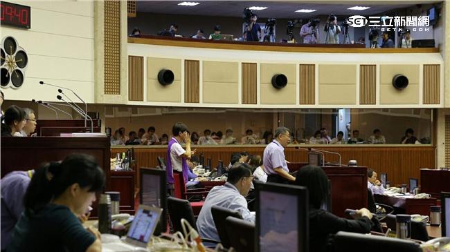 報告大失所望！藍綠議員批柯詐騙集團