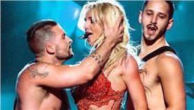 ▲小甜甜布蘭妮擔任告示牌音樂獎開場嘉賓。（圖／翻攝自Britney Spears臉書）
