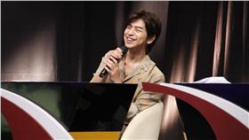 《17練習生》陳柏霖當評審／中天提供