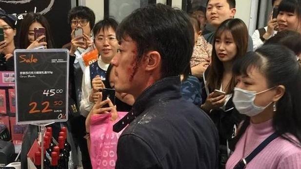 霍建華滿臉血逛超市？路人全嚇壞