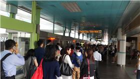 捷運故障人擠人（圖／翻攝自爆料公社）