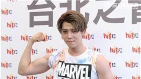 Bii畢書盡電台宣傳驗收健身成果,體能考驗大秀肌情