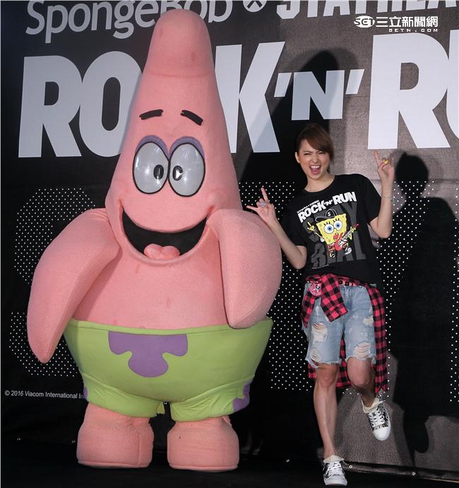 阿喜出席海綿寶寶聯名路跑記者會。（記者邱榮吉/攝影）