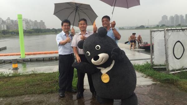 熊讚巡視微風運河　確保場地安全無虞