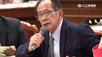 不識閣員　陳超明問施俊吉「你貴姓」