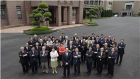 行政院大合照。行政院提供