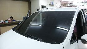 刺眼光釀禍G1200