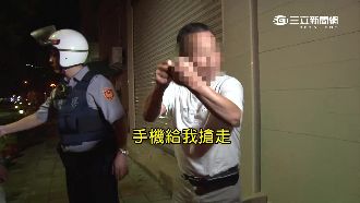 菲籍漁工怒搶手機　只因老闆當低頭族