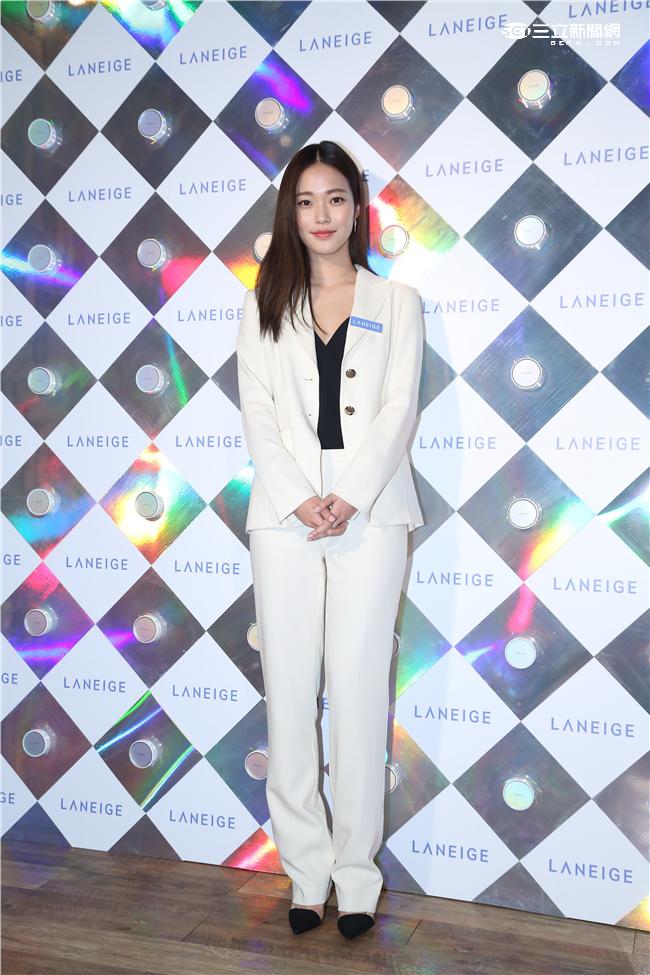 劉以豪.陳語安.張景嵐.韓國名模黃世穩亮麗出席韓系彩妝品牌派對,一同體驗最新韓系美妝