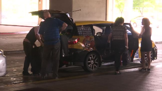 高鐵台中站戰爭激烈　三勢力運將搶客