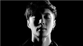 LAY 翻攝自smtownstation 官方INSTAGRAM

