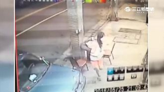 爭風吃醋！男子朝前女友新歡扔炸彈