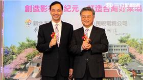 新北市長朱立倫、民視總經理陳剛信