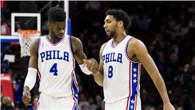 Nerlens Noel,Jahlil Okafor(ap)