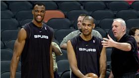 David Robinson,Tim Duncan(ap)