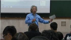 輔大哲學系轉系人過多，尤煌傑痛批詐騙。（圖／翻攝自尤煌傑臉書）