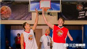 ▲500隊熱血尬遠通盃　獨臂球星對飆周儀翔 （圖／遠通電收）