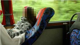 	土耳其噁男在巴士上打手槍「顏射」女乘客（圖／翻攝自Twitter）