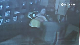 2年前買茶嫌貴　醉漢鬧茶行失控推警