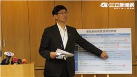 華航總經理張有恒說明工時問題。（圖／記者簡佑庭攝影）