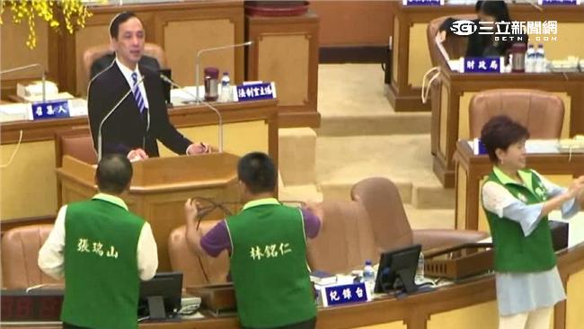 朱立倫重回質詢台　民進黨撤「分身」