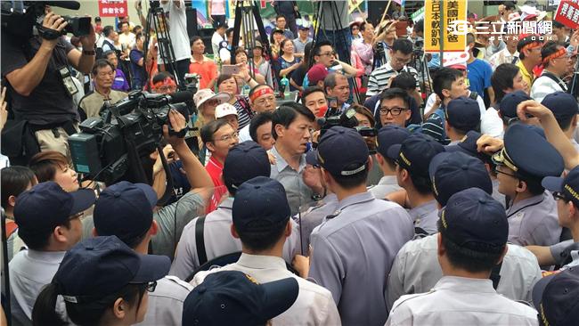 台三線、鈴聲響還沒完　黃昭順又出糗