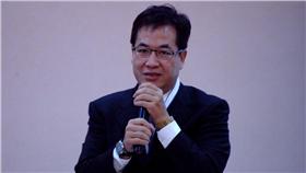 原桃園市秘書長游建華接任桃園市副市長-圖取自新竹市網站http://www.hccg.gov.tw/web/News?command=showDetail&postId=233115