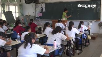 《後菜鳥》劇情夯！鐵粉老師寫入考題