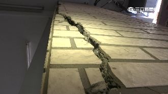 獨／惡房東頂樓違建　3戶竟隔21間