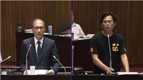黃國昌,林全　圖／翻攝自立法院直播