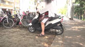 違停是種習慣？機車停滿商圈人行道