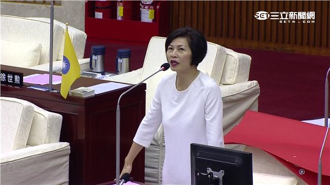 巨蛋怎麼處理？議員獻唱一曲諷柯文哲