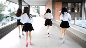 鬼舞,滑步舞,蜜腿,舞蹈,腿
圖／翻攝自YouTube