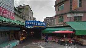 關西市場（圖／翻攝自Google Map）
https://www.google.com.tw/maps/@24.7906435,121.1762567,3a,75y,258.62h,87.48t/data=!3m6!1e1!3m4!1siJMVSyK9JT-POJCM2vam4w!2e0!7i13312!8i6656!6m1!1e1