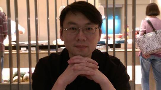 洪浩雲挺離婚前妻　再勾塵爆女志工