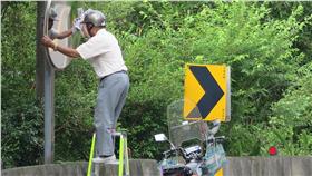 擦鏡阿伯（重機車友▕ 各區路況、天氣回報中心臉書）
