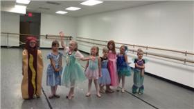 美國熱狗公主(圖/Brandon E Turner Twitter)