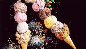  誠品生活　PORTER小物收納袋　Emack and Bolio's　雙球冰淇淋　棉花糖甜筒