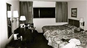 旅館,摩鐵（圖／攝影者Sven Schwartz, Flickr CC License）
https://www.flickr.com/photos/beatnik808/3912510233/in/photolist-6XJCYZ-d3Ekzo-4iYTX-x343D-8EM81W-aAtFnY-ei8DwZ-6ht9b8-EFK8rG-qRedG2-bt3zxz-NqLNj-bwQbMq-ic3pq-5woaU7-8LvbvH-muSQv-9aSHsQ-8su2tb-9YGzUv-7WXJMQ-bdKqgH-bwQbtQ-9zsUN-36x4X-aoBcyb-7X4j1s-xwSM-d9W6YN-bdKqdc-77vKaB-7WXKiN-93hd9u-78yUpX-4DnoGp-9oFADe-ccQqX-66bq7b-bg1jWt-7sWFo6-6Cc6AX-8yCxFA-fvMiGn-7WUvnT-9oJECY-6BeRf2-bwQcK9-93e5qK-4BUGeL-58ZM1Q