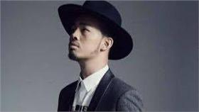 陳大天,小蝦/陳大天臉書