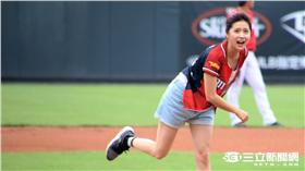 林予晞桃園開球（記者王怡翔攝）