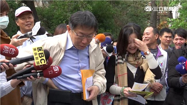 開店名嘴批柯P頻勞檢　反遭鄉民噓爆