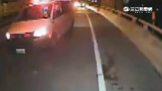 機車逆向飆快速道路　撞車1死1傷