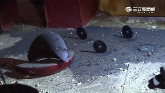 銅板「立筊」10年　乩身求高人指點