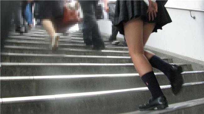 阿公級技工廁所偷拍　反遭女學生智逮