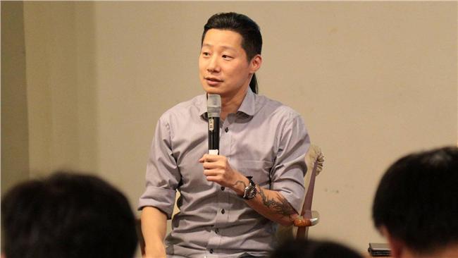 林昶佐魅力難擋　300人搶抽籤入場