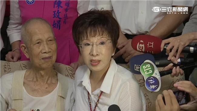 探視受辱榮民　柱哽咽：我們對不起你